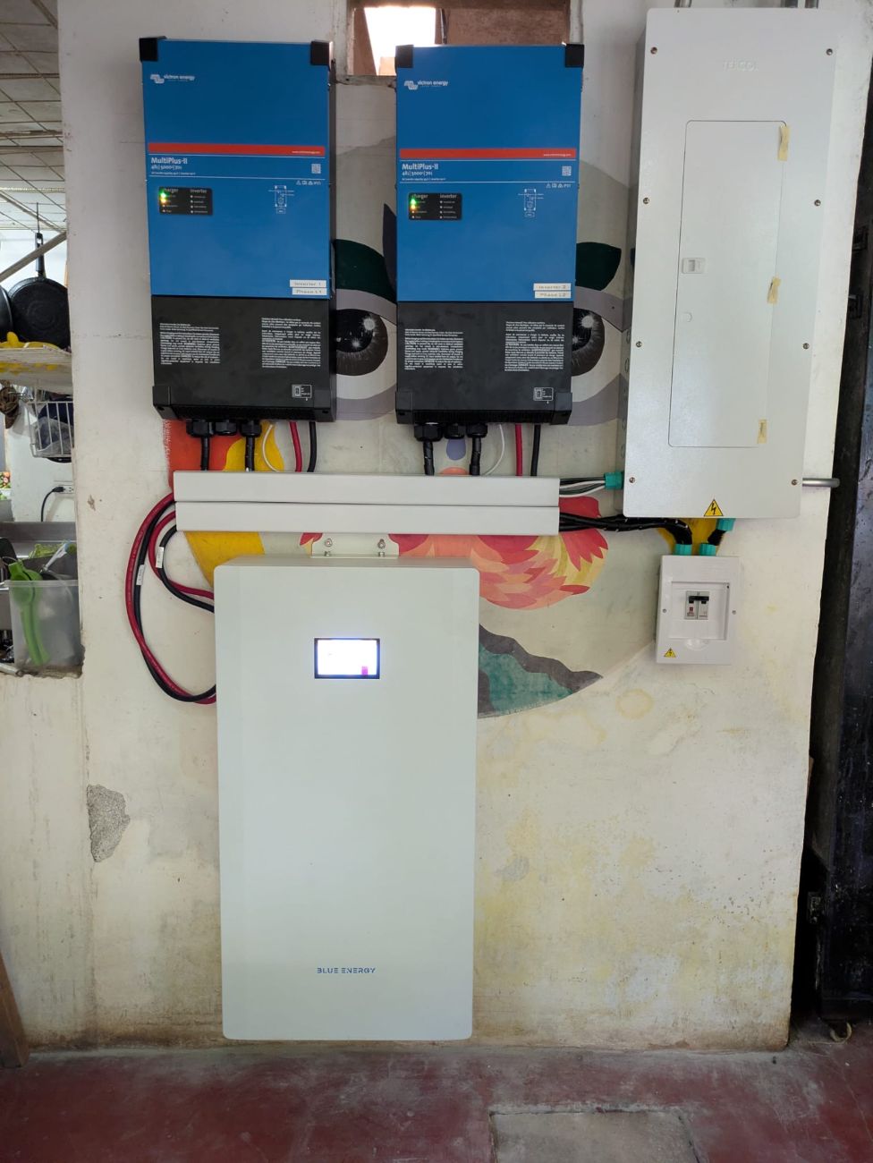 Blue Energy battery and dual Victron MultiPlus install